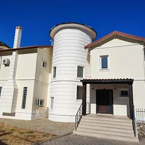villa-ladywell.turkeyfethiyehotels.com/